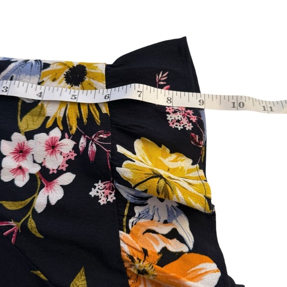 LOFT Navy Floral Blouse Large Ruffle Short Sleeve Cottagecore Bloomcore Flower - Picture 8 of 9